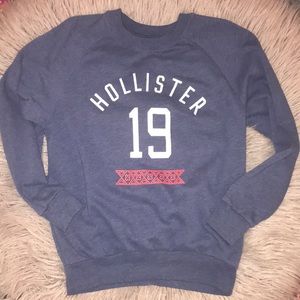 Hollister Pullover Sweatshirt